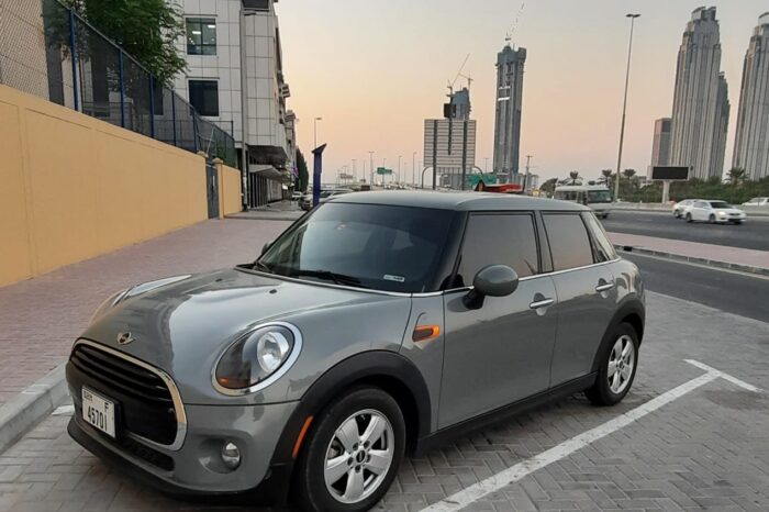 Mini Cooper Hardtop Blue 2019